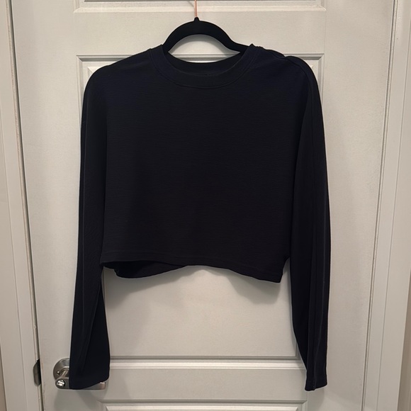 Dynamite Tops - Dynamite Navy Long Sleeve Crop Top